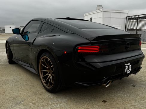 Used 2024 Nissan Z Performance w/ Floor Mat Package image 2