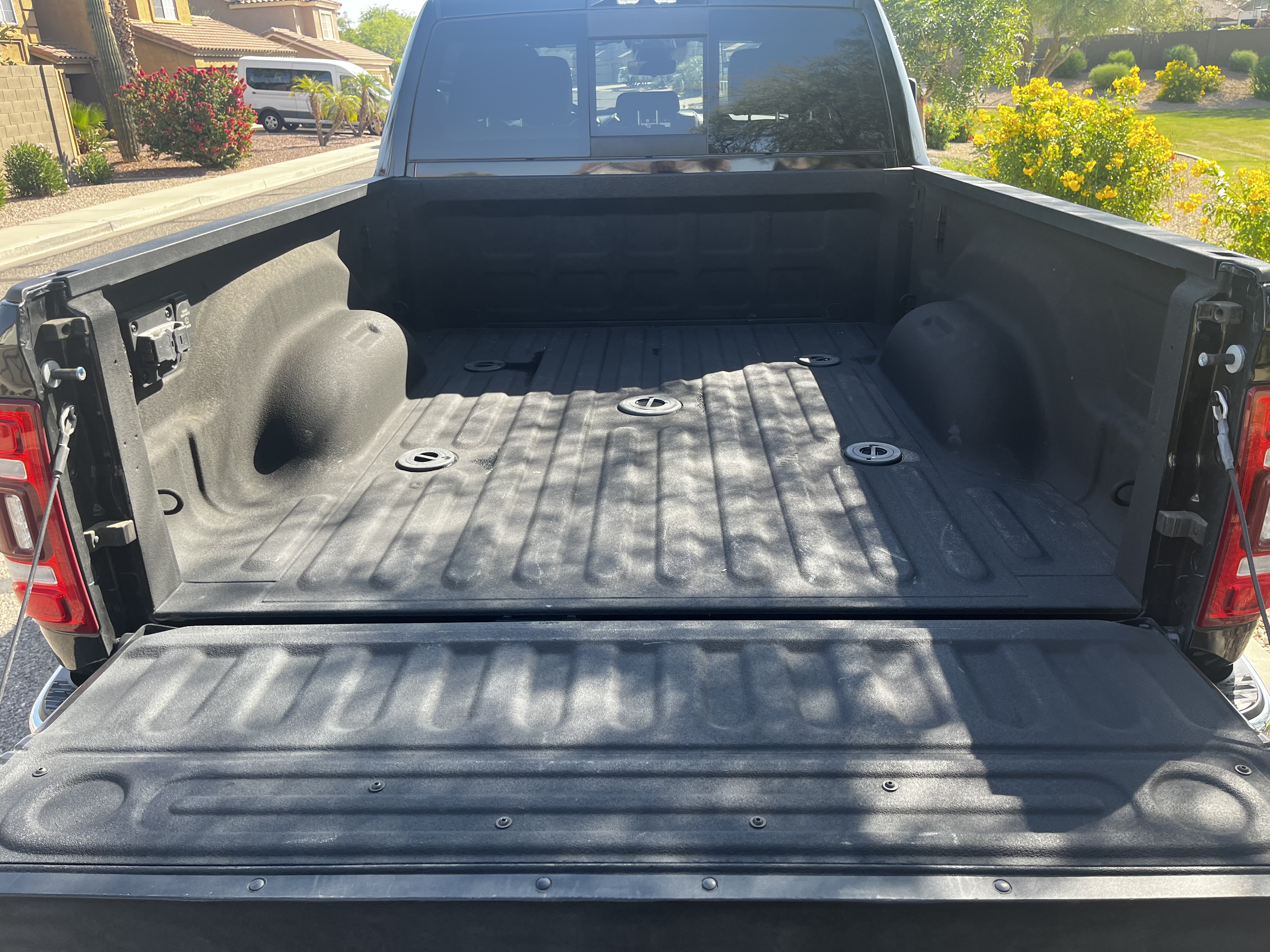 Used 2024 RAM 2500 Limited AWD/4WD image 12