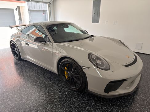 Used 2018 Porsche 911 GT3 image 1