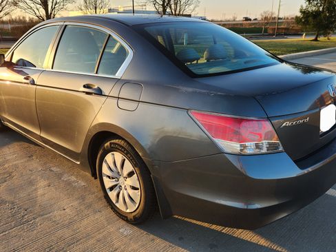 Used 2010 Honda Accord LX image 9
