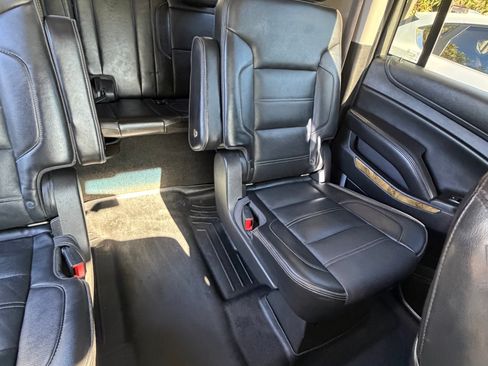 Used 2016 GMC Yukon XL Denali w/ Open Road Package AWD/4WD image 9