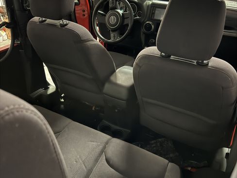 Used 2016 Jeep Wrangler Sport w/ Quick Order Package 24S image 8