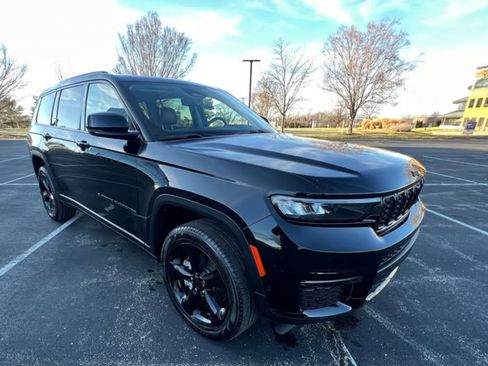 Used 2023 Jeep Grand Cherokee L Limited w/ Luxury Tech Group II AWD/4WD image 8