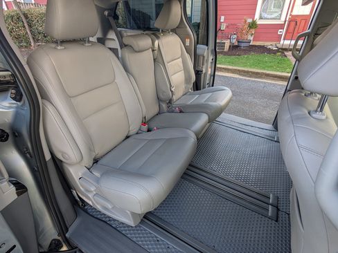 Used 2020 Toyota Sienna XLE Premium image 15