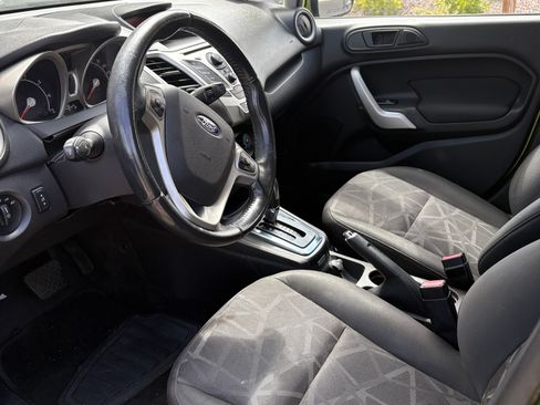 Used 2011 Ford Fiesta SES w/ Cargo Management Pkg FWD image 9