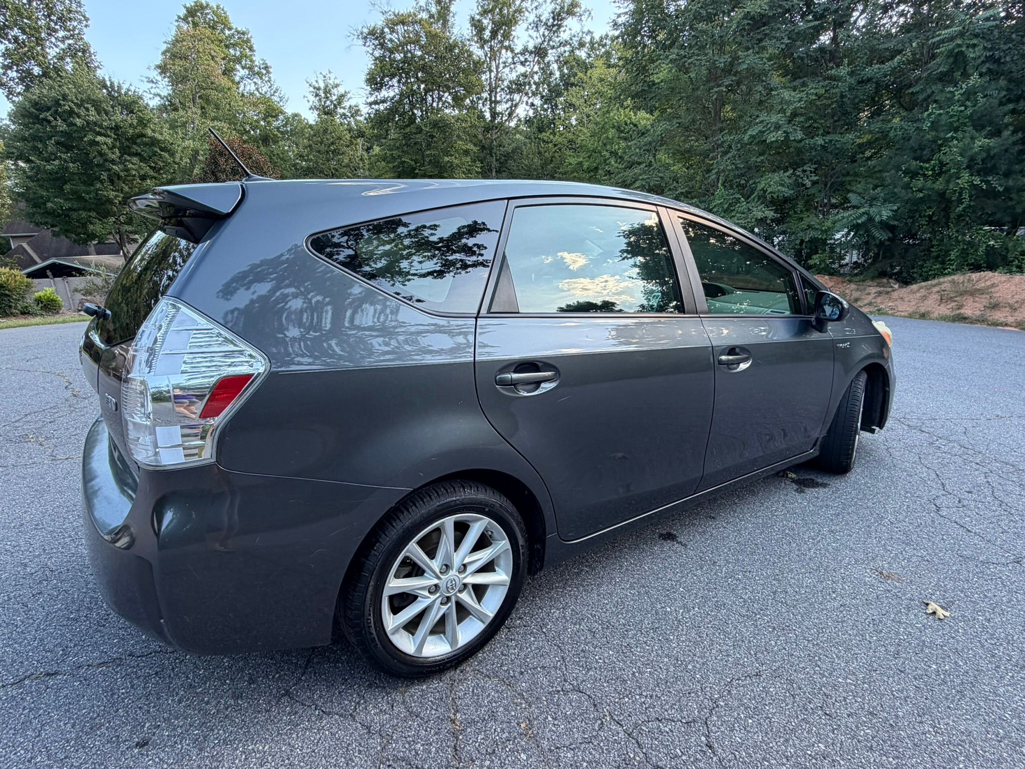 Used 2013 Toyota Prius V Five FWD image 2