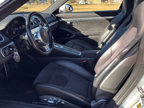 Used 2016 Porsche Cayman GTS image 8