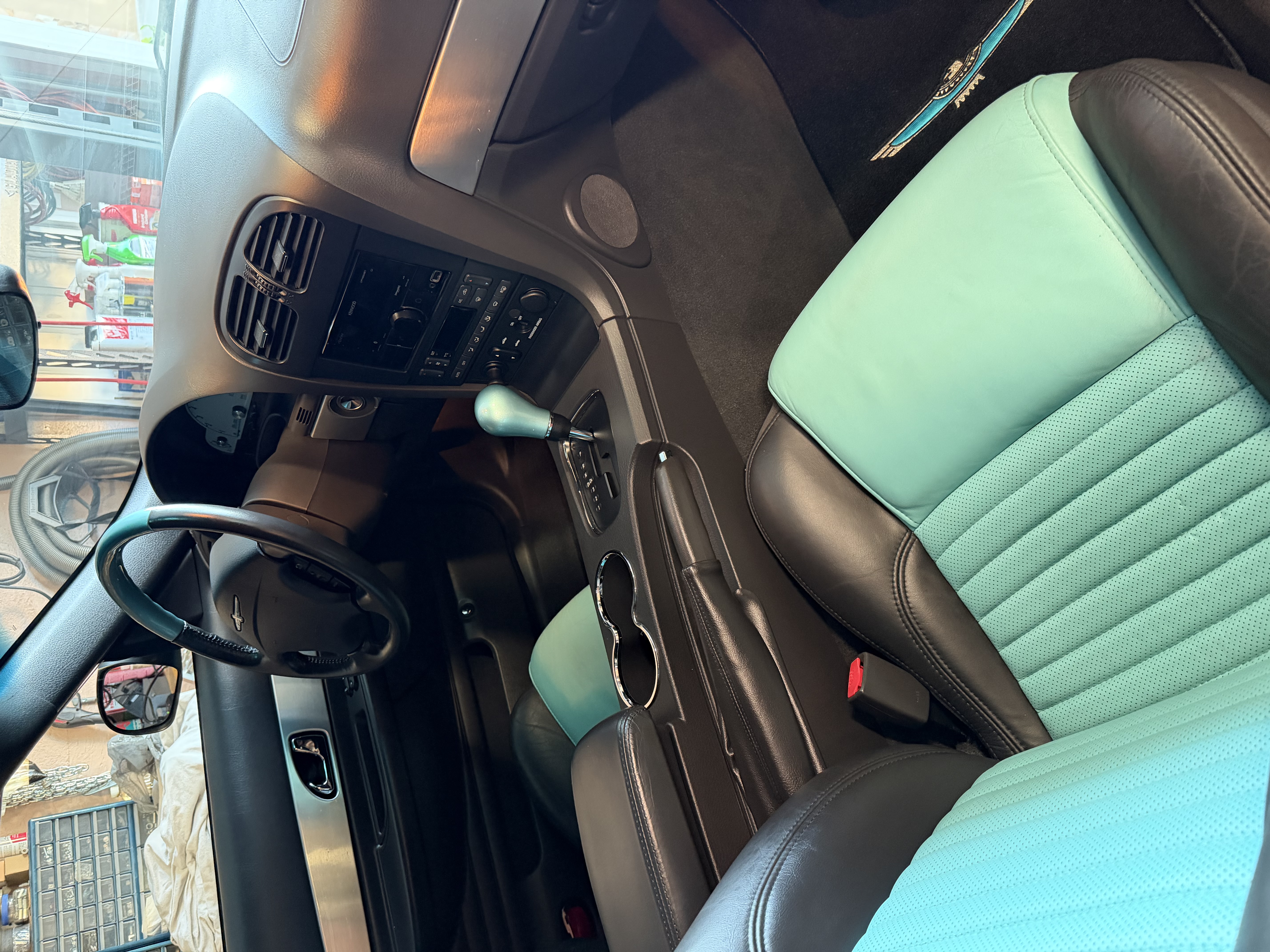 Used 2002 Ford Thunderbird RWD image 15