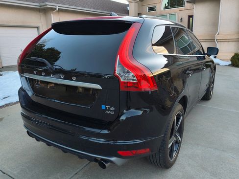Used 2015 Volvo XC60 T6 R-Design Platinum image 10