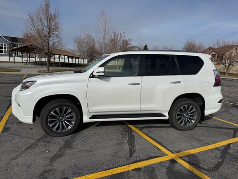 Used 2021 Lexus GX 460 Luxury image 1