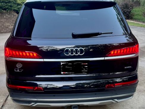 Used 2021 Audi Q7 3.0T Premium Plus w/ Executive Package AWD/4WD image 2