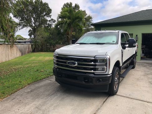 Used 2024 Ford F350 King Ranch w/ FX4 Off-Road Package image 4