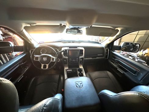 Used 2014 RAM 5500 Laramie image 17