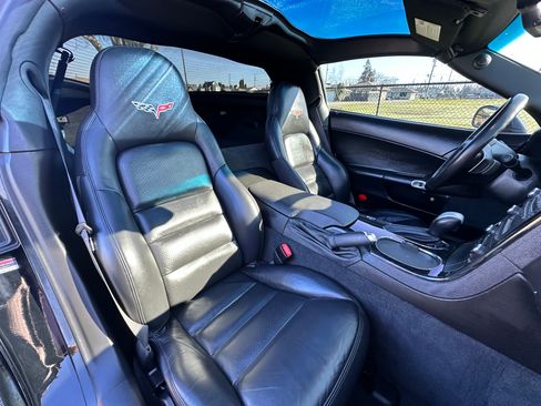 Used 2010 Chevrolet Corvette Grand Sport w/ Preferred Equipment Group image 9