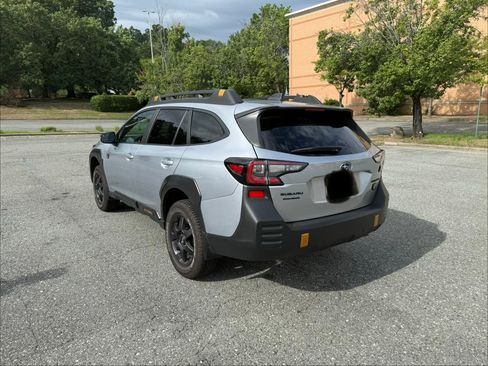 Used 2025 Subaru Outback Wilderness AWD/4WD image 8