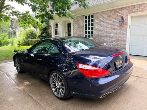 Used 2015 Mercedes-Benz SL 550 image 6