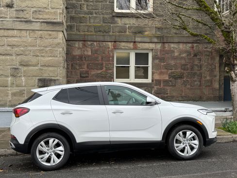 Used 2026 Buick Encore GX Preferred w/ Comfort Package image 1
