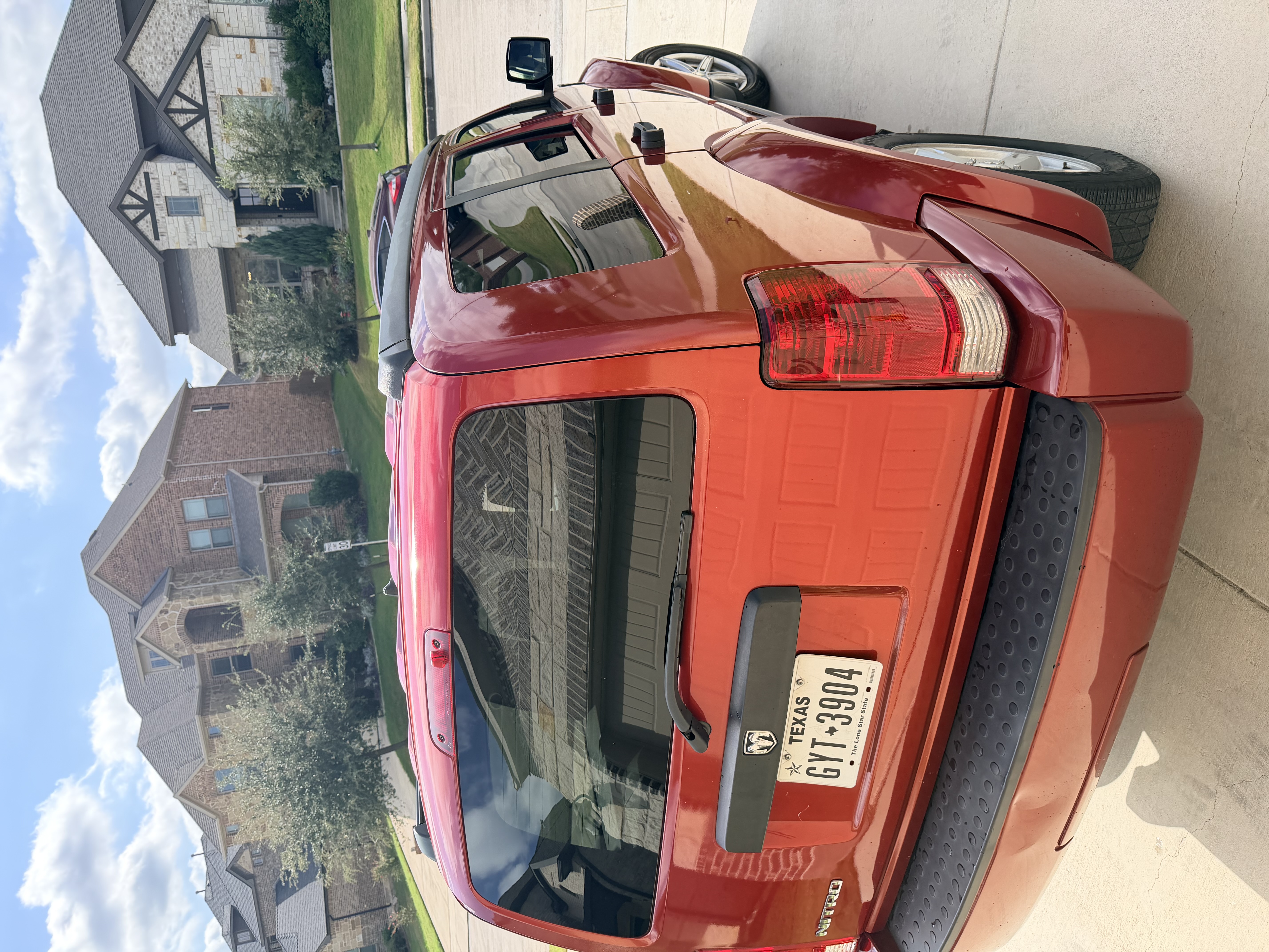 Used 2007 Dodge Nitro SXT RWD image 4