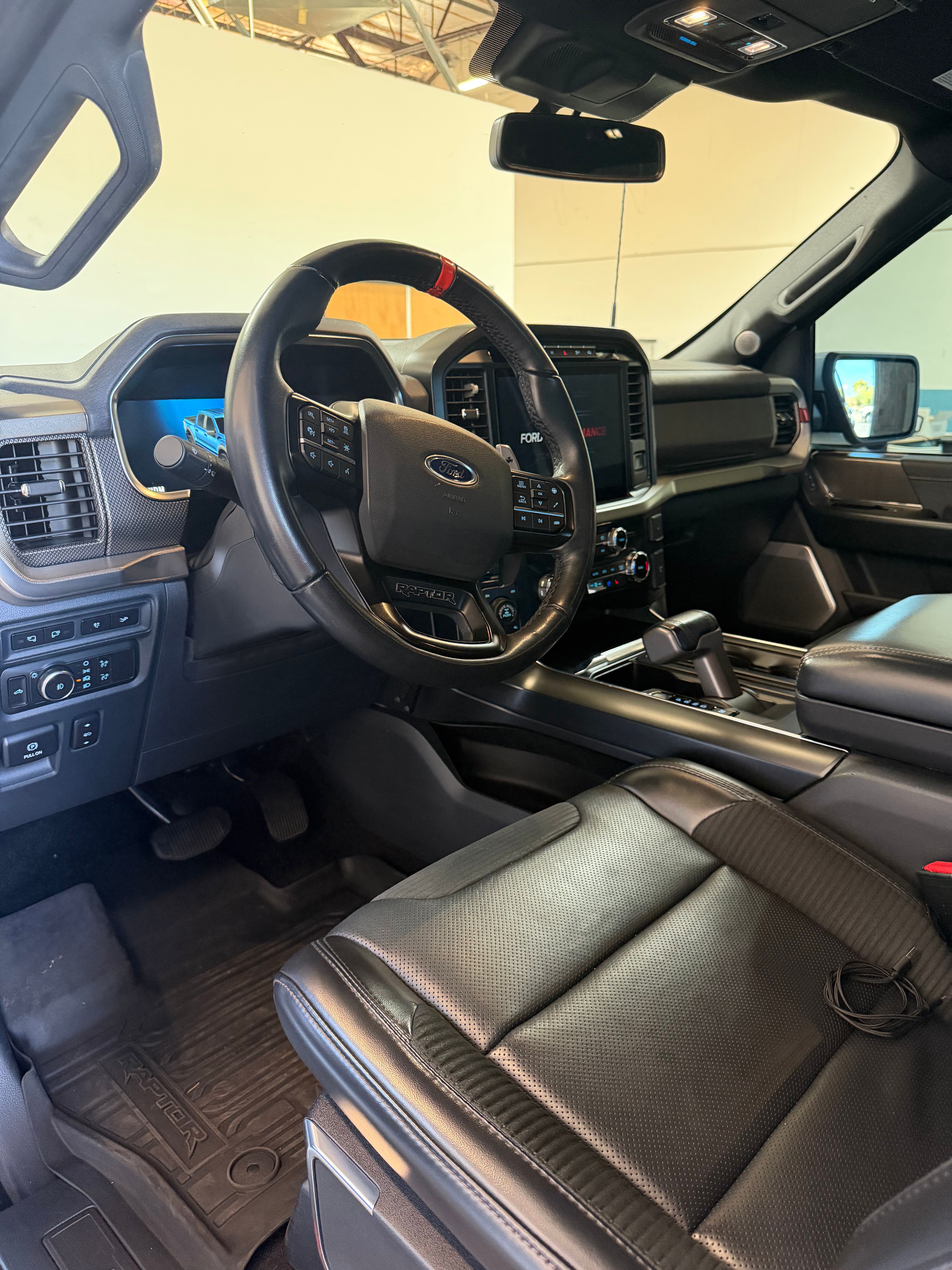Used 2022 Ford F150 Raptor w/ Raptor 37 Performance Package AWD/4WD image 14