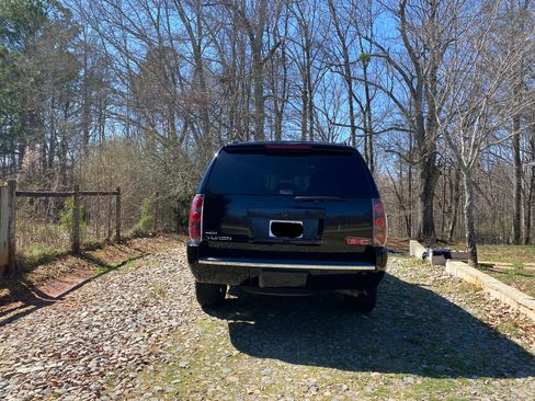 Used 2012 GMC Yukon Denali image 5