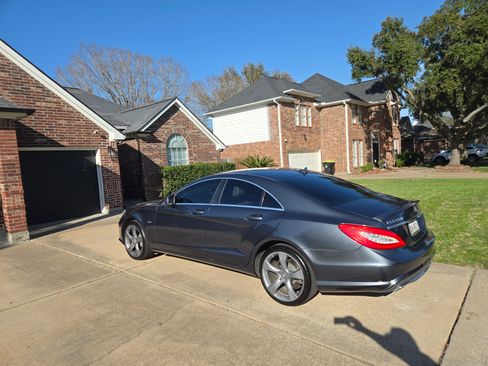 Used 2012 Mercedes-Benz CLS 550 image 9