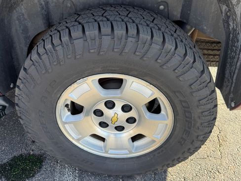 Used 2011 Chevrolet Tahoe LT image 29