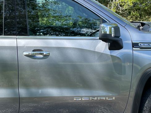 Used 2019 GMC Sierra 1500 Denali w/ Technology Package image 12