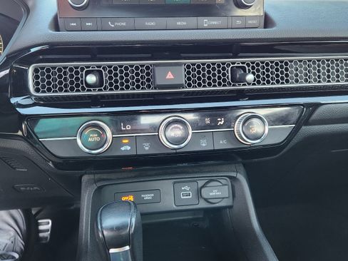 Used 2022 Honda Civic Sport image 8