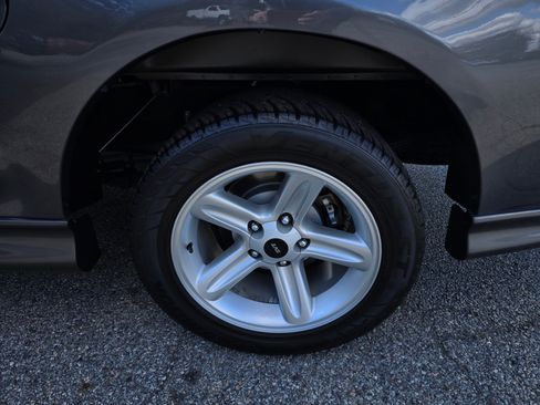 Used 2004 Ford F150 Lightning image 13