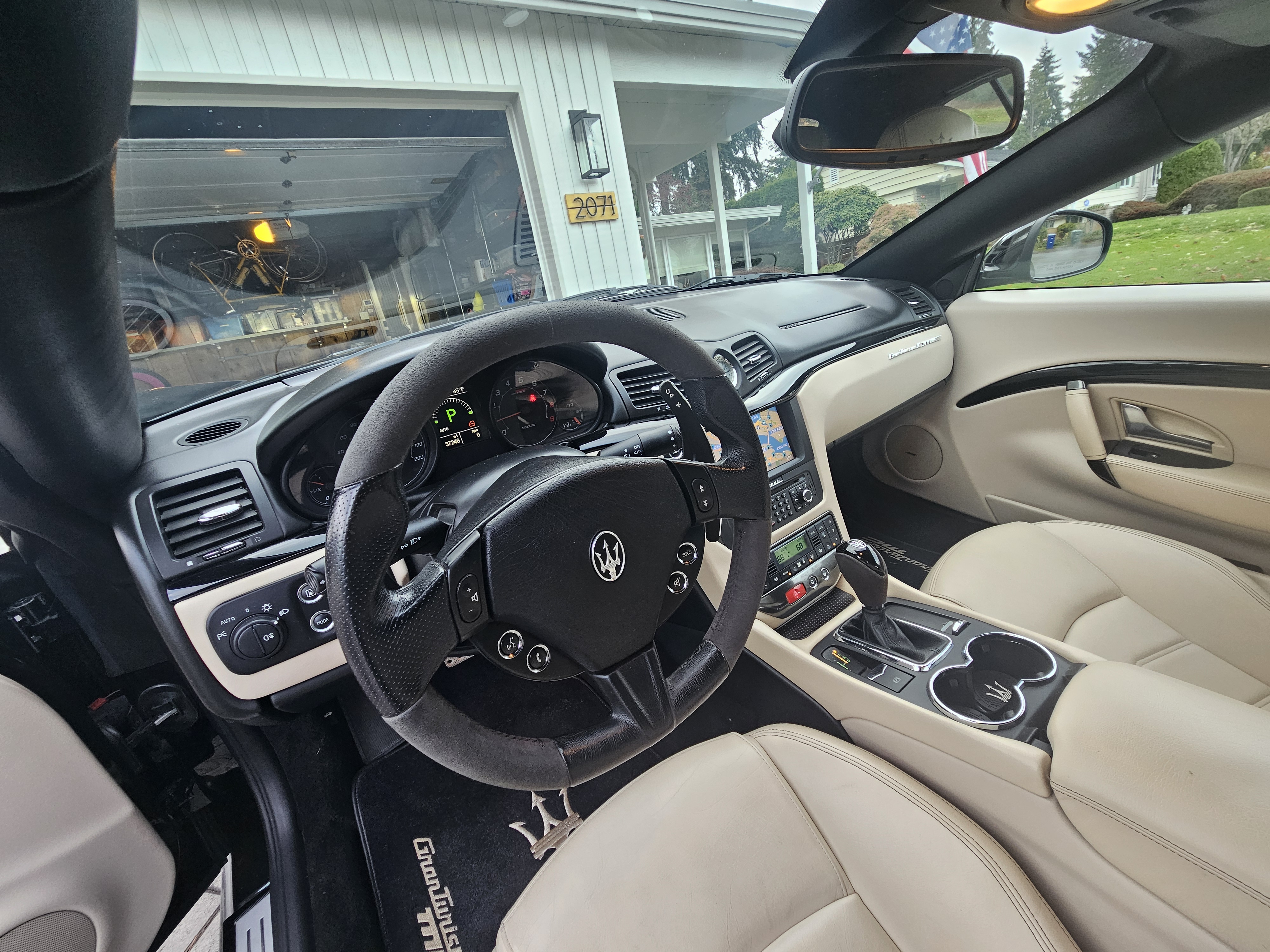 Used 2014 Maserati GranTurismo MC RWD image 18