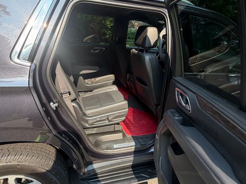 Used 2023 Chevrolet Tahoe LT RWD image 21