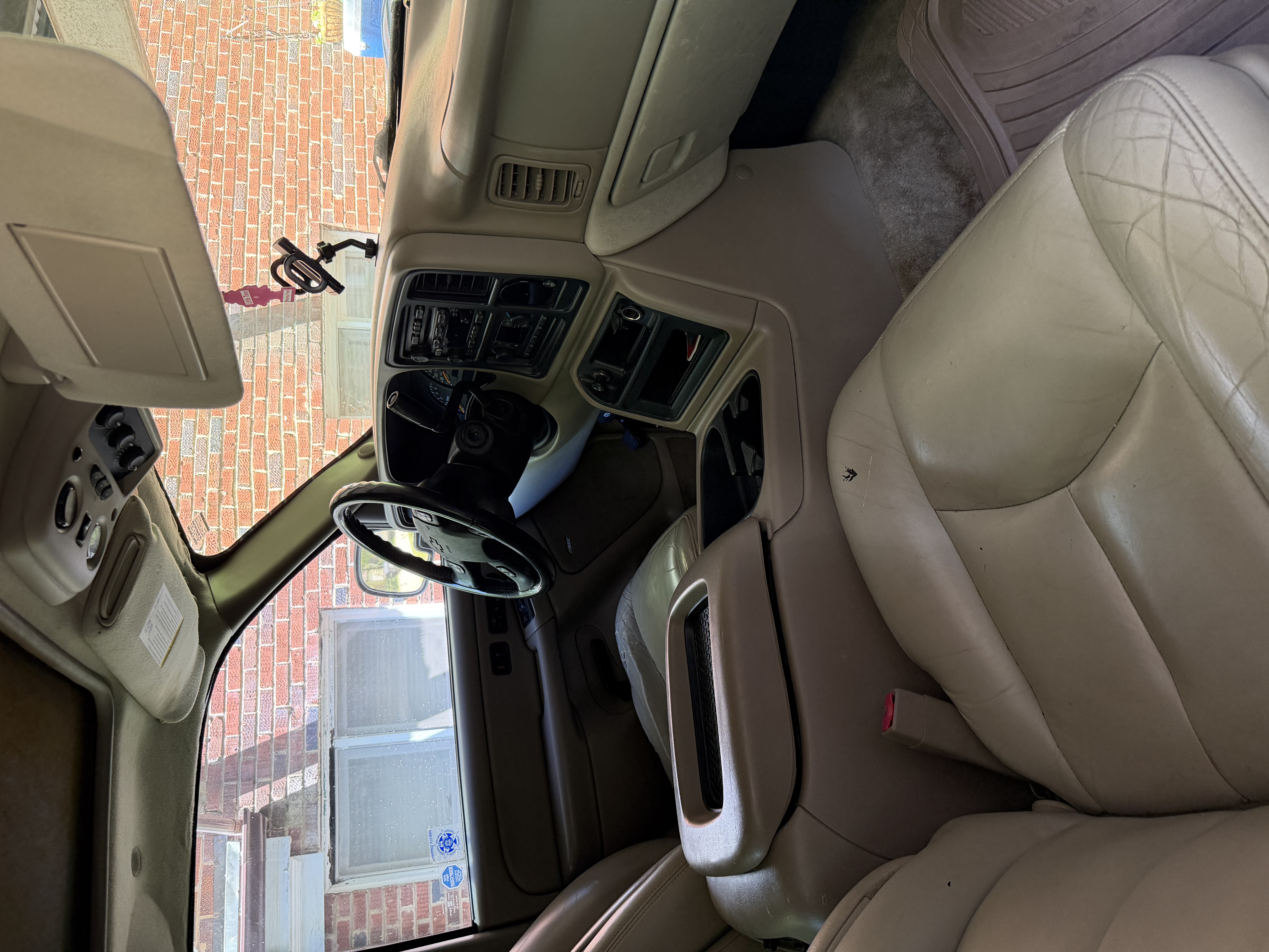 Used 2005 Chevrolet Tahoe Z71 w/ Preferred Equipment Group AWD/4WD image 10