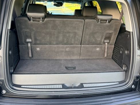 Used 2017 Chevrolet Tahoe LT RWD image 12
