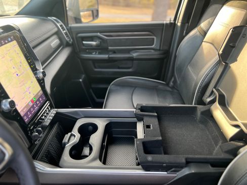 Used 2025 RAM 2500 Laramie image 16