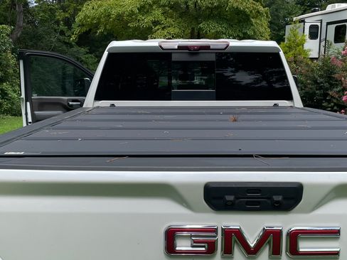 Used 2023 GMC Sierra 3500 Denali w/ Denali Ultimate Package AWD/4WD image 21