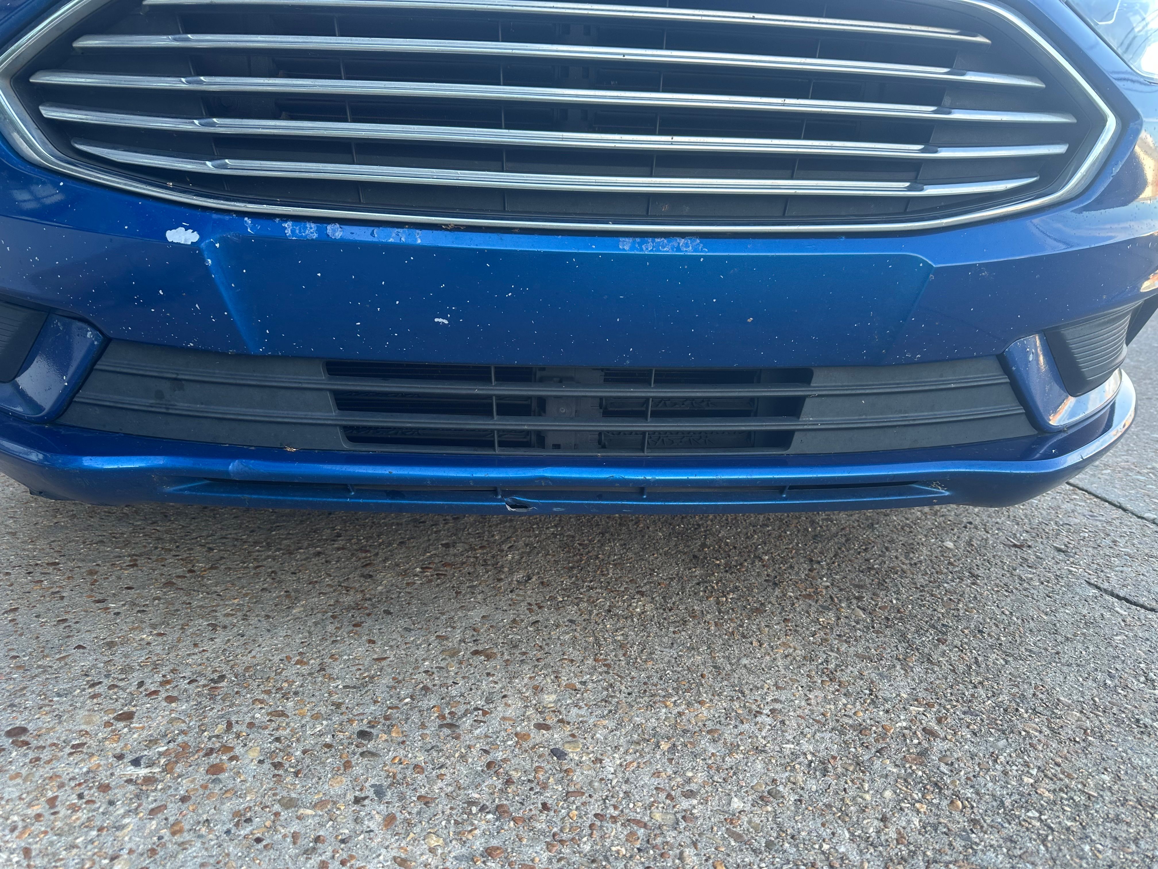 Used 2017 Ford Fusion SE FWD image 19