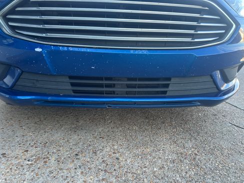 Used 2017 Ford Fusion SE FWD image 19