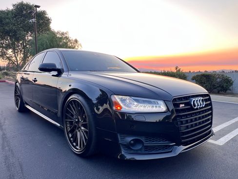Used 2017 Audi S8 Plus w/ Dynamic Package AWD/4WD image 8
