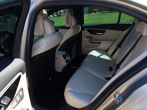 Used 2024 Mercedes-Benz C 300 Sedan image 22