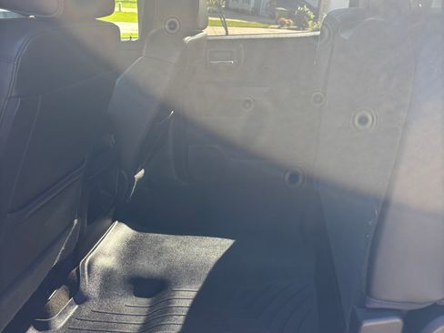 Used 2017 GMC Sierra 3500 Denali w/ Duramax Plus Package image 15