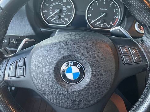 Used 2011 BMW 135i Convertible RWD image 4