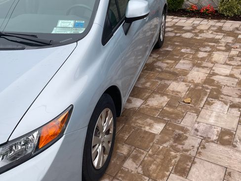 Used 2012 Honda Civic LX image 2