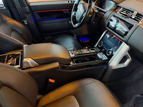 Used 2019 Land Rover Range Rover Long Wheelbase Supercharged image 15