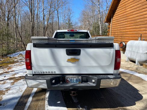 Used 2012 Chevrolet Silverado 1500 W/T RWD image 8