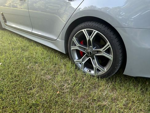 Used 2020 Kia Stinger GT1 image 6