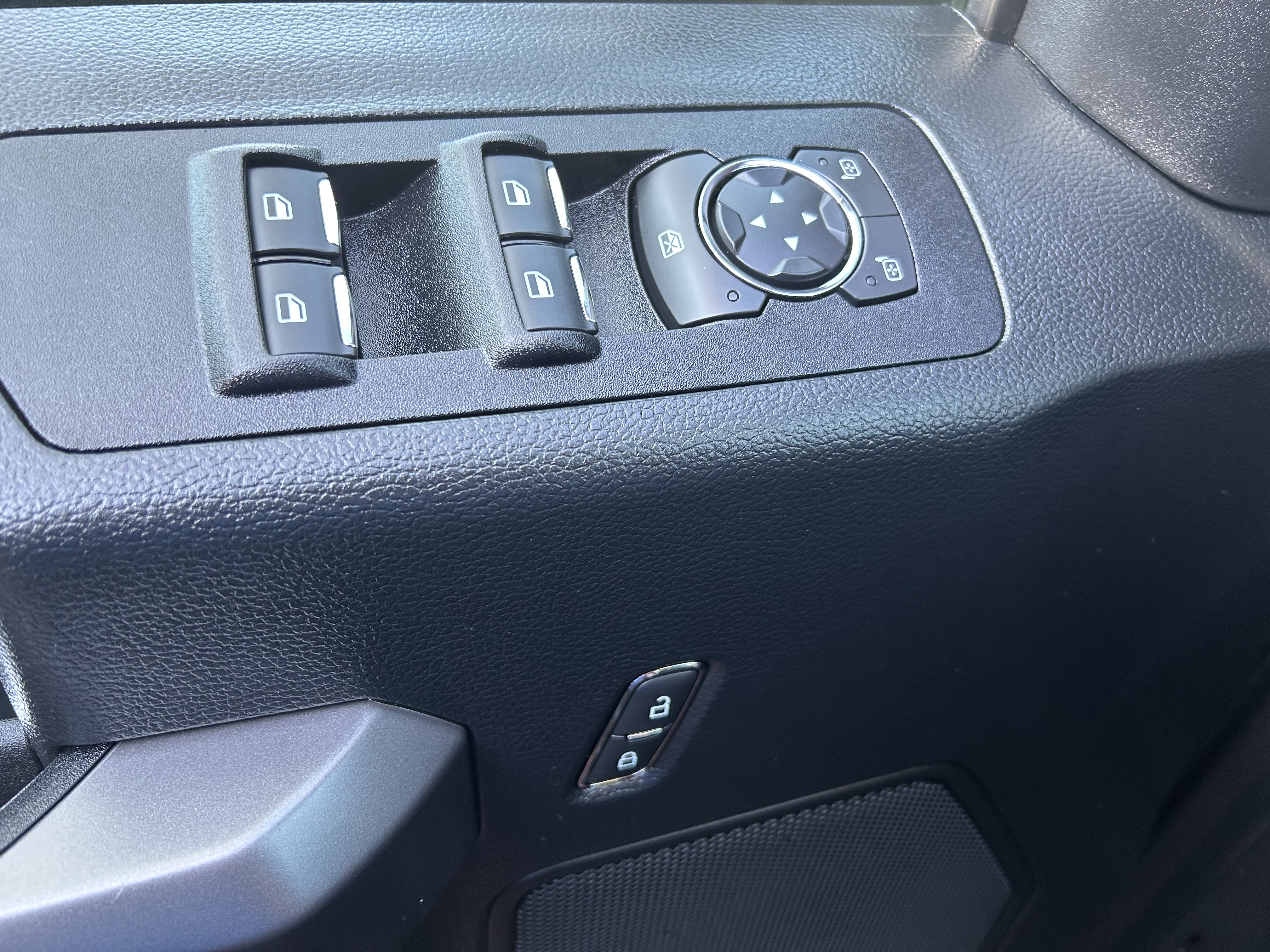 Used 2020 Ford F150 XLT w/ Equipment Group 302A Luxury AWD/4WD image 10