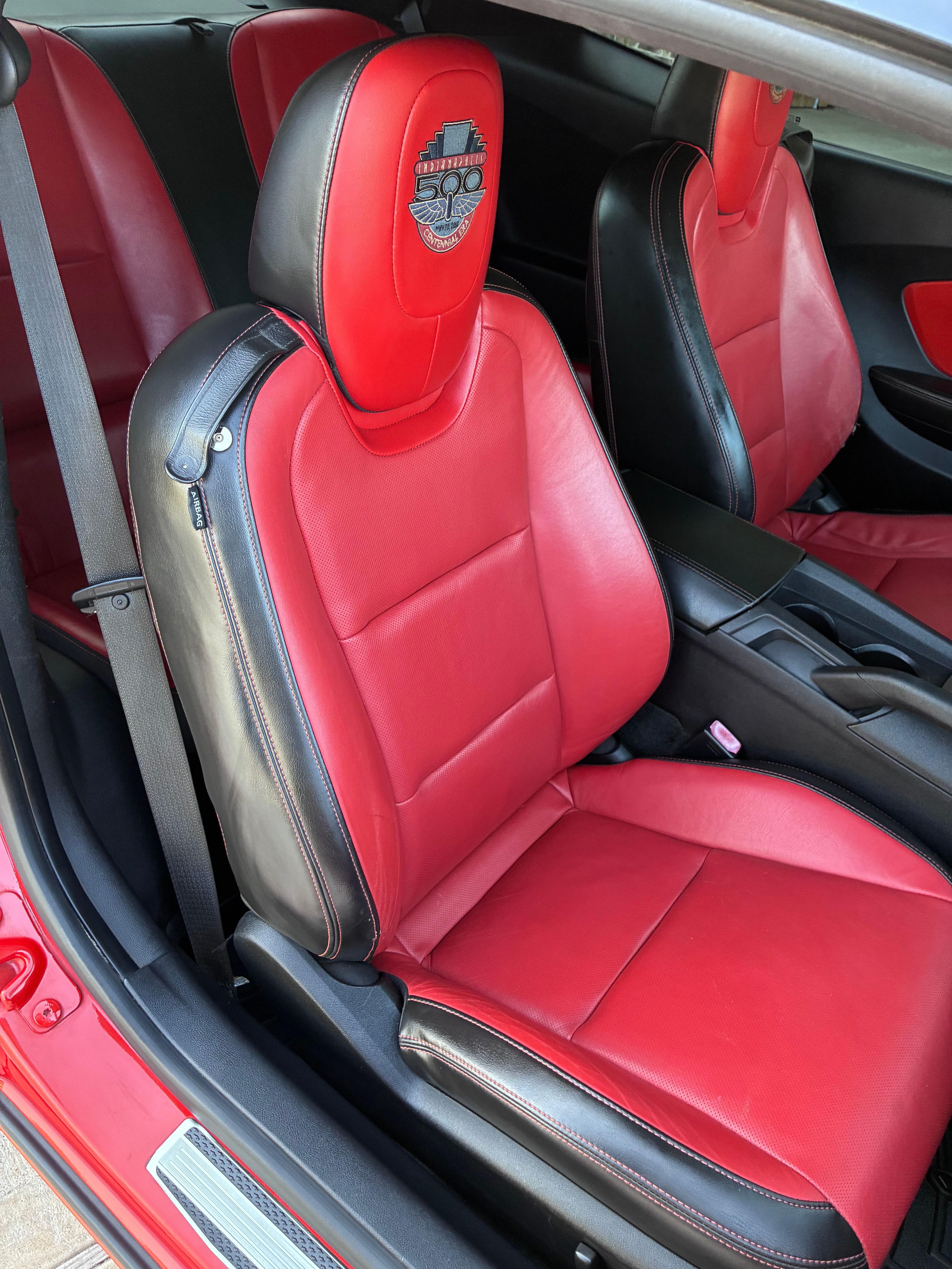 Used 2010 Chevrolet Camaro SS w/ Interior Accent Trim Package RWD image 12