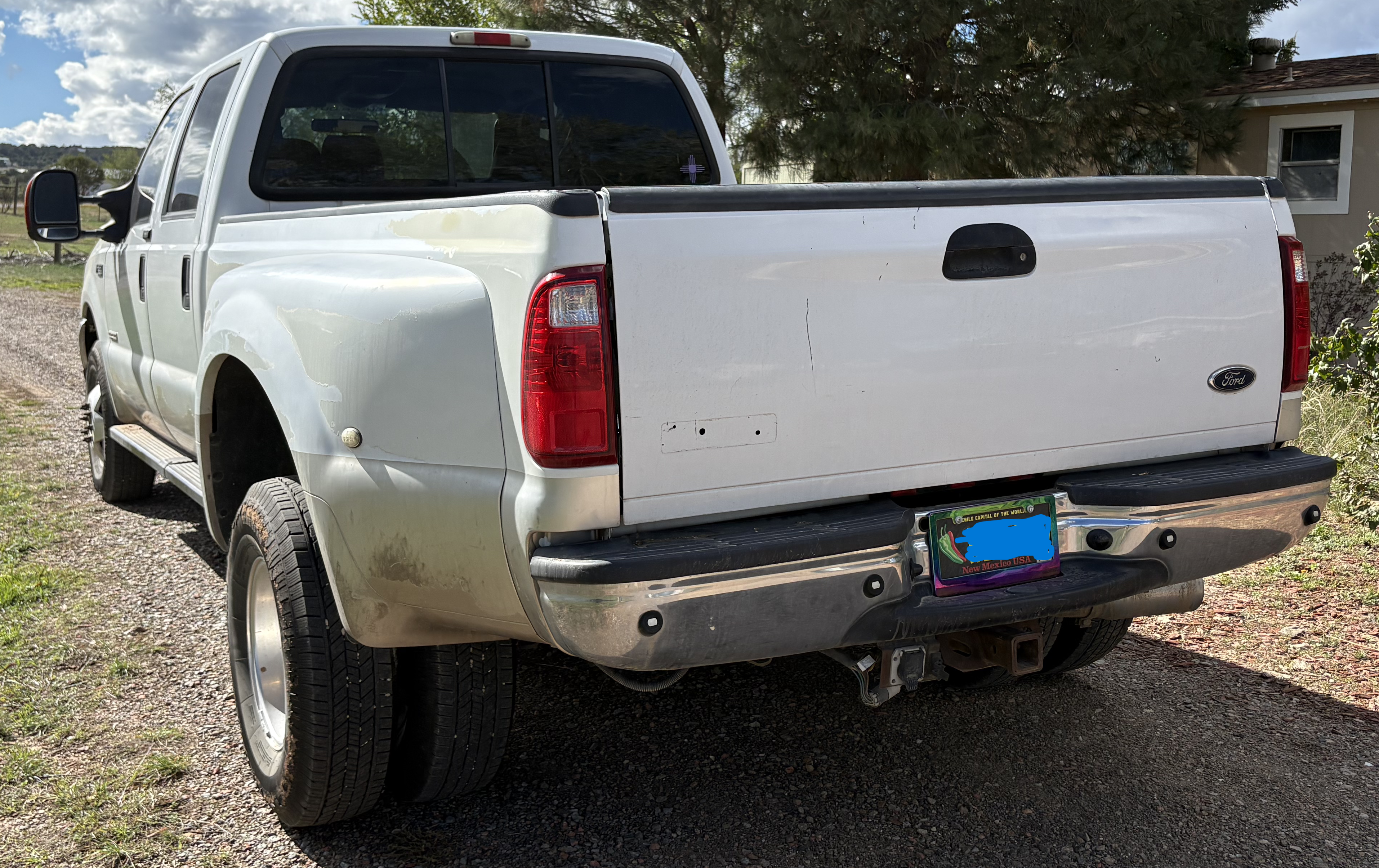 Used 2004 Ford F350 Lariat AWD/4WD image 2