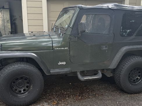 Used 1998 Jeep Wrangler SE AWD/4WD image 4