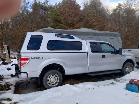 Used 2010 Ford F150 XLT image 8
